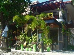 Herbies Mansion Olongapo Buitenkant foto